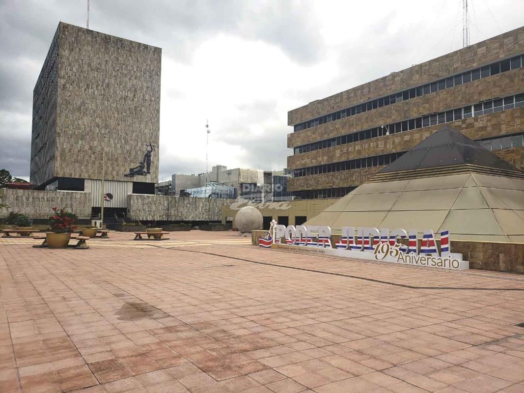 Vista de un edificio

Descripción generada automáticamente con confianza media