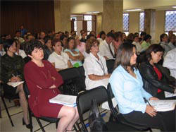 Funcionarios participantes en el taller