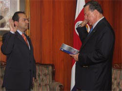 Dr. Luis Paulino Mora con el Dr. Marvin Carvajal